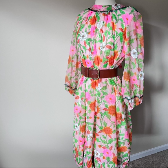 Vintage Dresses & Skirts - 60s Vibrant Floral Dress
